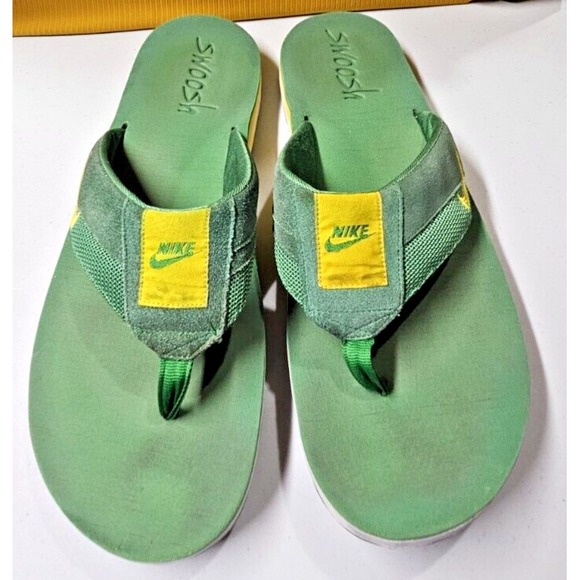 NIKE swoosh suede upper thong flip flop comfort‎ sandals green yellow Men Sz 12 - Picture 1 of 10